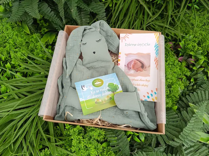 darilni_paket_novorojencek_zeleni_premium_1.webp